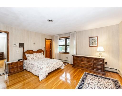 24 York Road Winchester, MA 01890 - Photo 18 of 30 Gallery Image 18