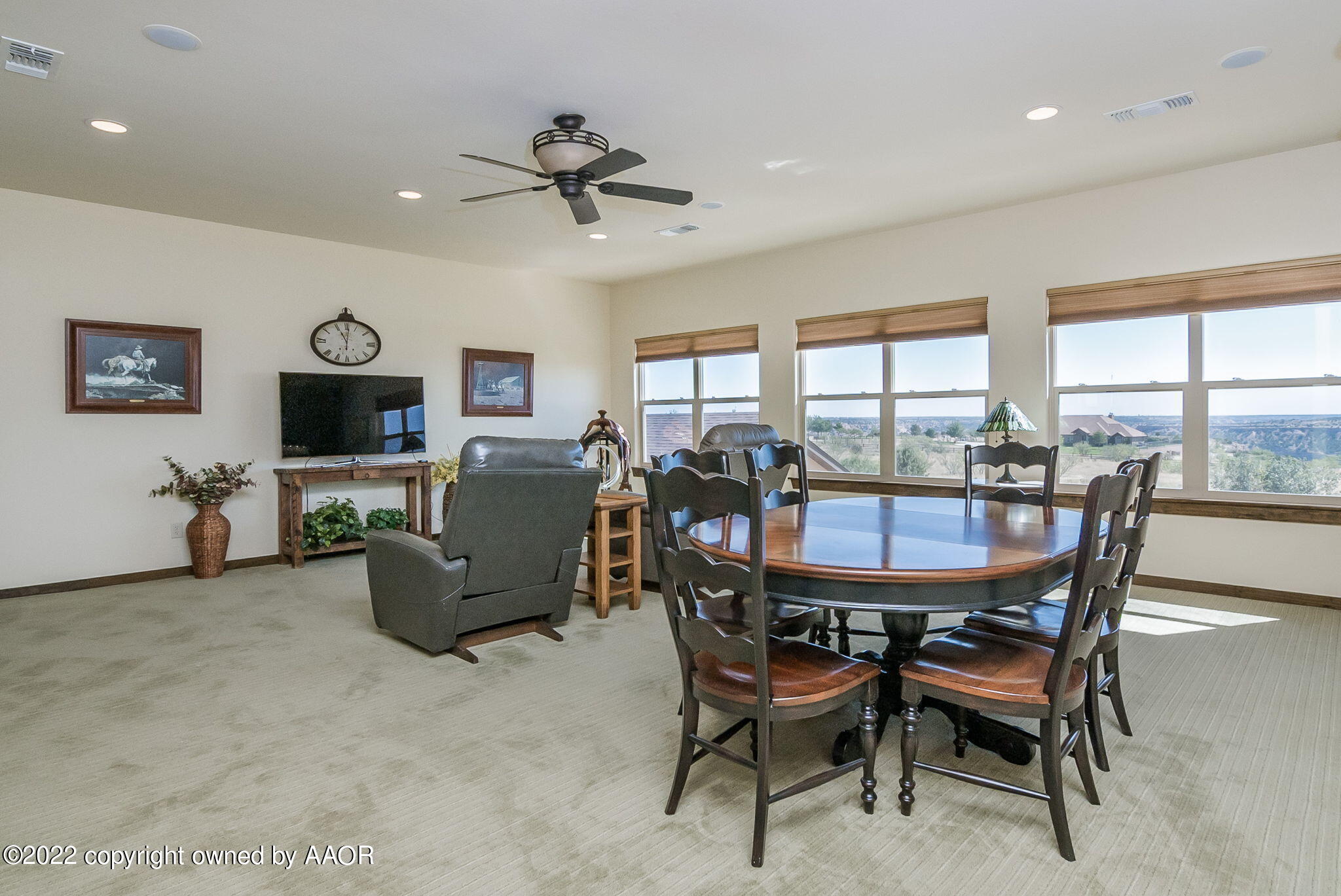 7600 East Lake View Road Amarillo, TX 79118 - Photo 25 of 47 Upstairs Living Room