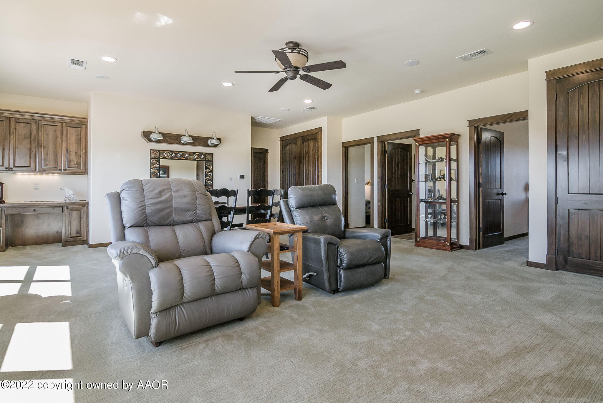 7600 East Lake View Road Amarillo, TX 79118 - Photo 26 of 47 Upstairs Living Room-2