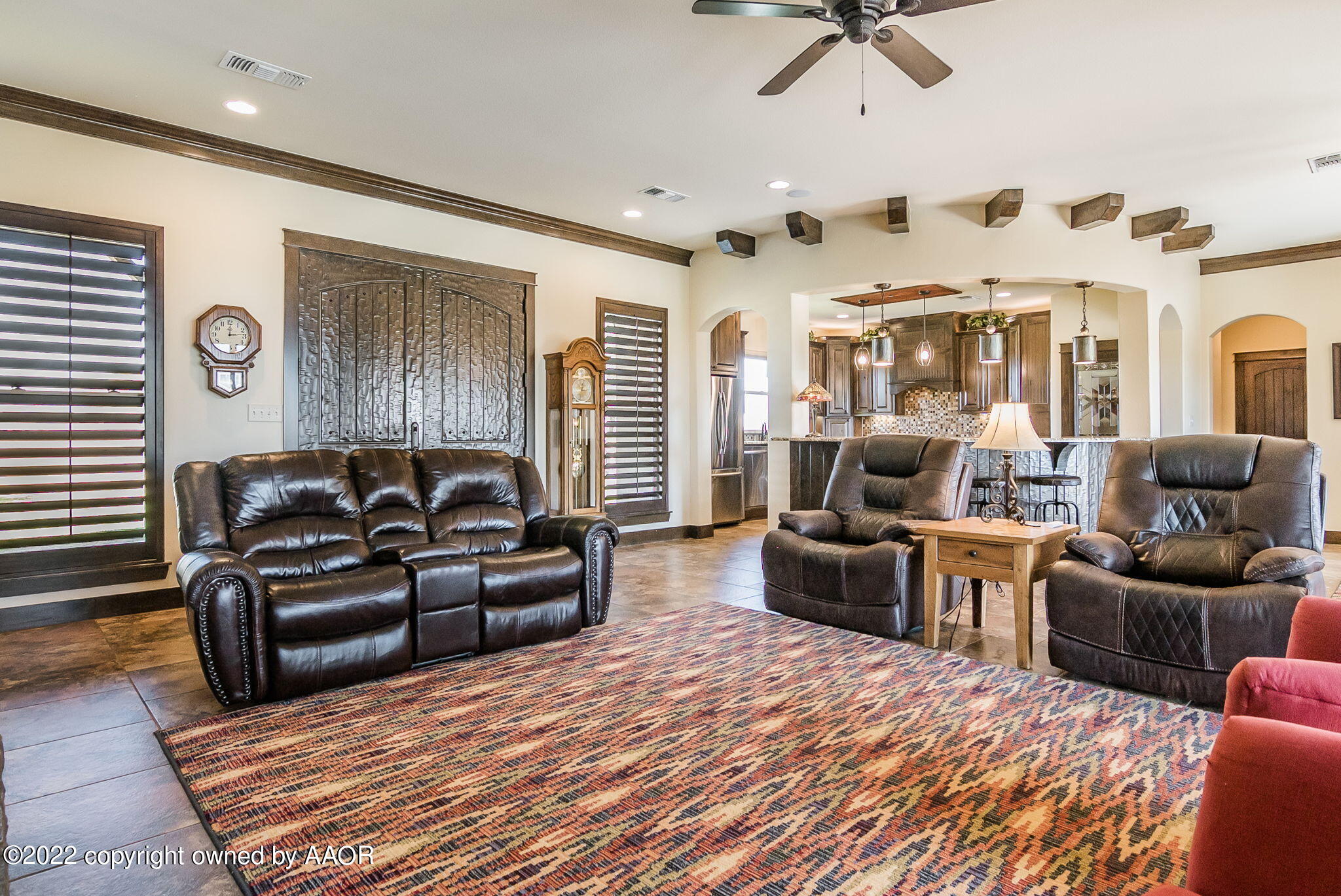 7600 East Lake View Road Amarillo, TX 79118 - Photo 9 of 47 Living Room-2