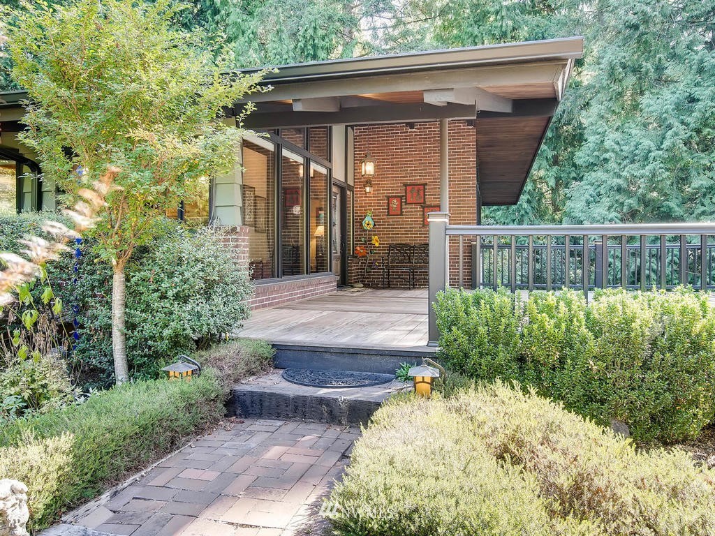9707 Northeast 198th Street Bothell, WA 98011 - Photo 3 of 25