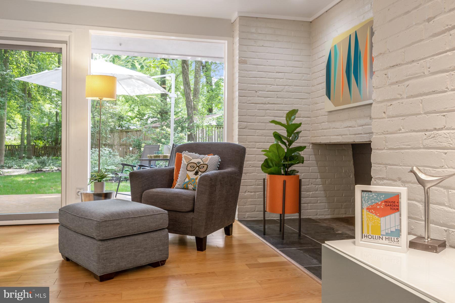 7615 Elba Road Alexandria, VA 22306 - Photo 11 of 52 Reading nook