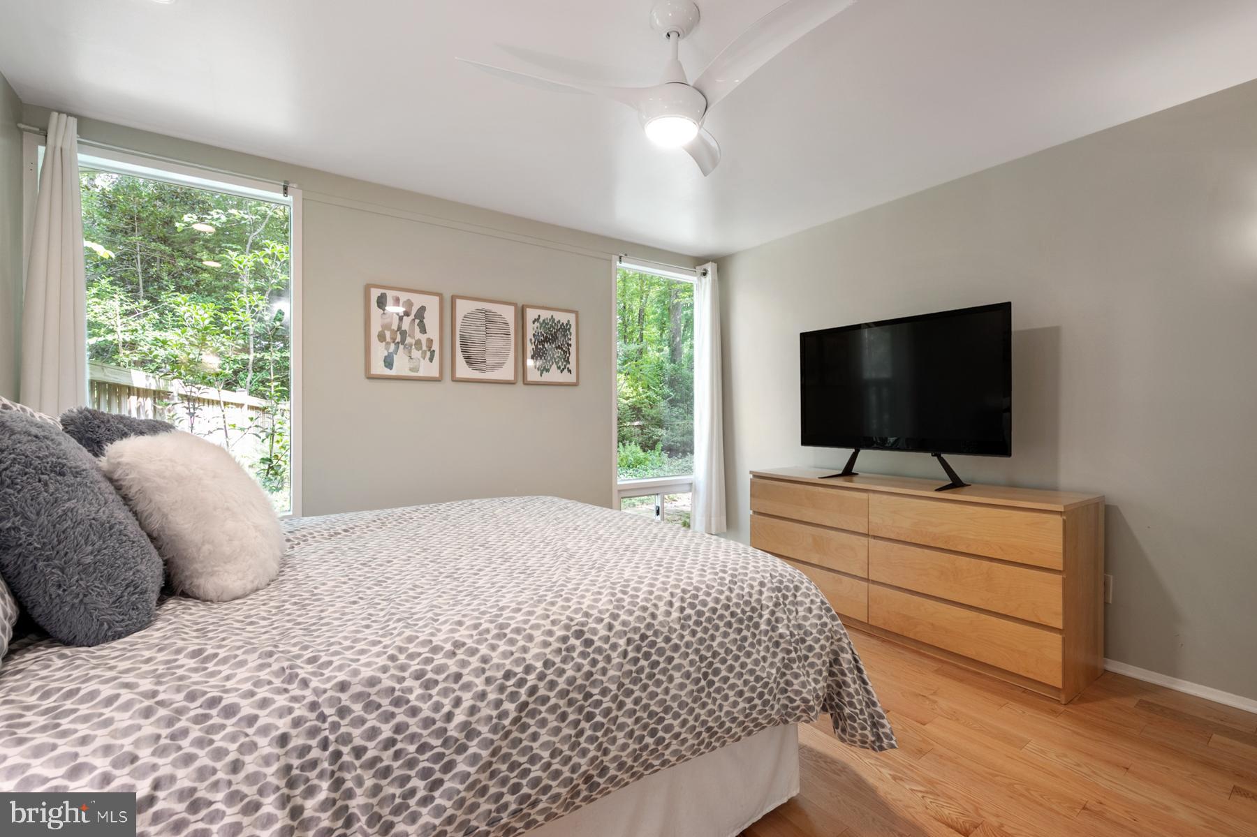 7615 Elba Road Alexandria, VA 22306 - Photo 21 of 52 Primary bedroom