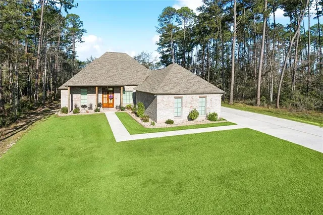 $665,000 | 1049 Preval Street, Mandeville, LA 70448