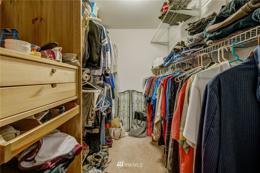 1633 Edmonds Avenue Northeast Renton, WA 98056 - Photo 14 of 38