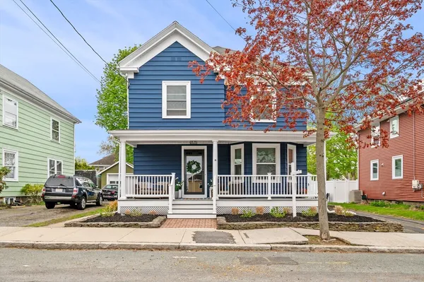 a view of a house with a outdoor space