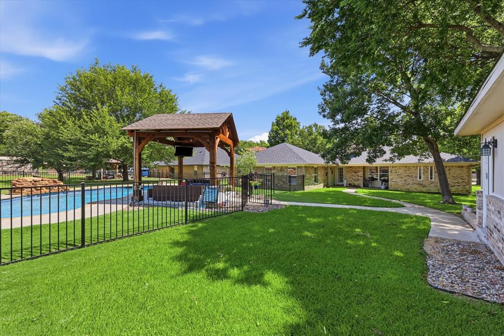 405 Lantern Ridge Drive Mansfield, TX 76063 - Photo 27 of 37