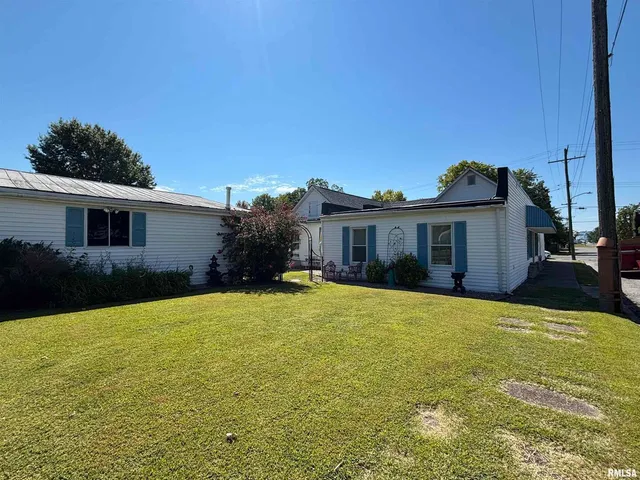 $139,900 | 203 East 4th Street, Brookport, IL 62910