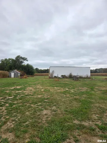 $215,000 | 6520 East 875th Street, Macomb, IL 61455