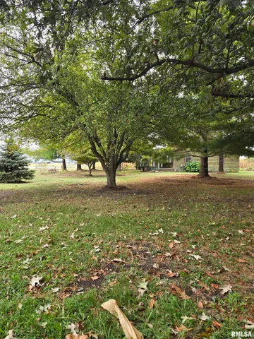 $215,000 | 6520 East 875th Street, Macomb, IL 61455