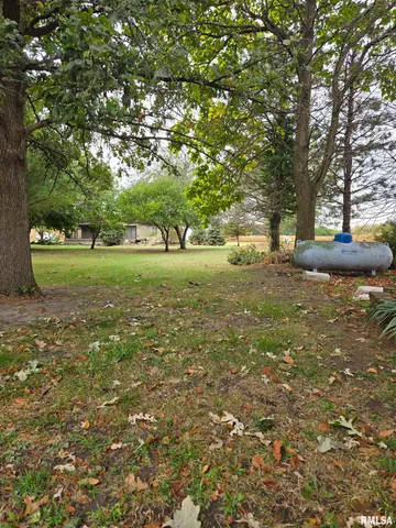 $215,000 | 6520 East 875th Street, Macomb, IL 61455