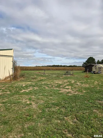 $215,000 | 6520 East 875th Street, Macomb, IL 61455