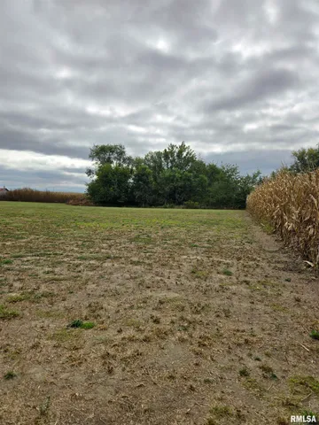 $215,000 | 6520 East 875th Street, Macomb, IL 61455