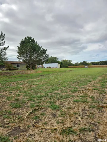 $215,000 | 6520 East 875th Street, Macomb, IL 61455