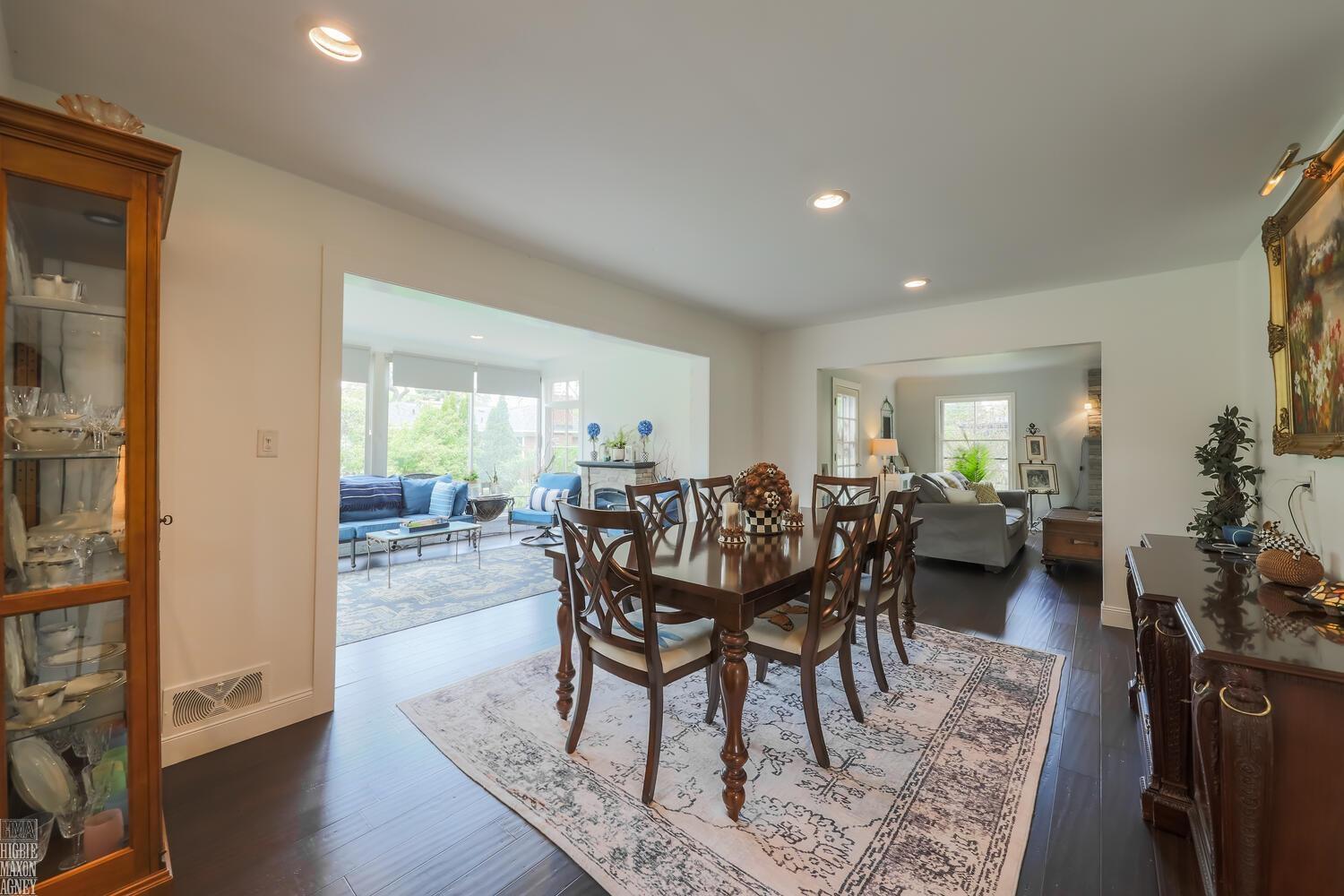 70 North Duval Road Grosse Pointe, MI 48236 - Photo 13 of 55 50142048-a7a60068-3ff4-424e-b377-f3412163288a.JPG