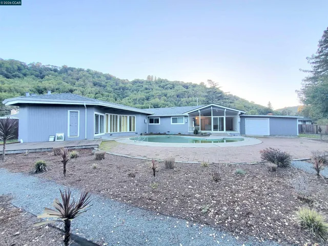 $889,000 | 2420 Tomar Court, Pinole, CA 94564