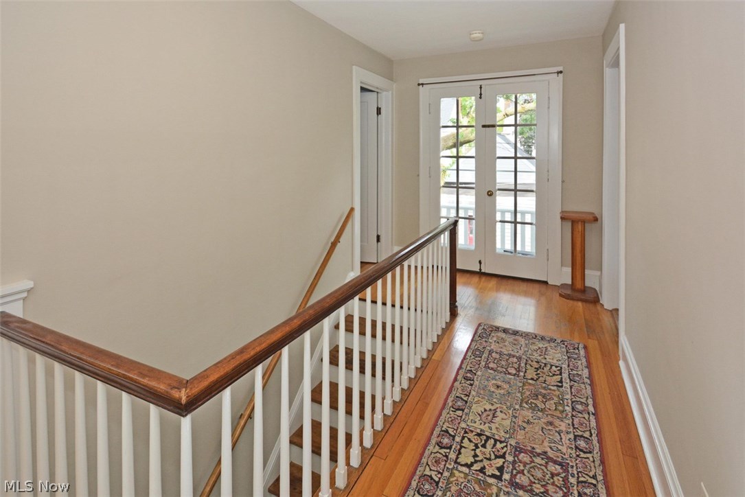 3281 Avalon Road Cleveland, OH 44120 - Photo 18 of 29 Second floor hallway