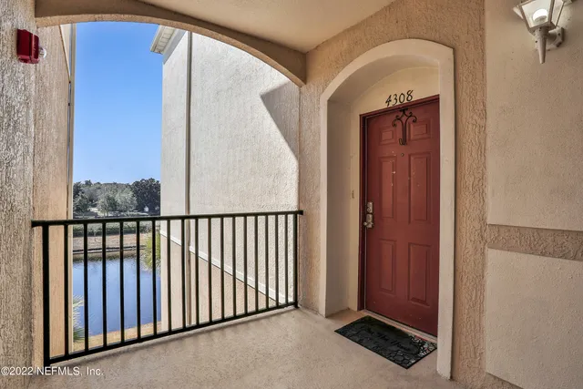 $2,250 | 7801 Point Meadows Drive, Unit 4308, Jacksonville, FL 32256