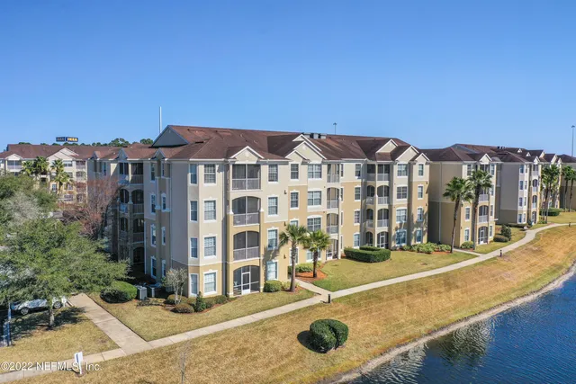 $2,250 | 7801 Point Meadows Drive, Unit 4308, Jacksonville, FL 32256