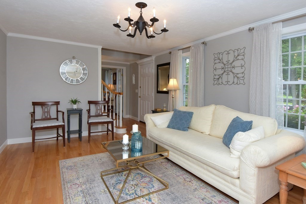 17 Wallace Road Sturbridge, MA 01566 - Photo 11 of 40