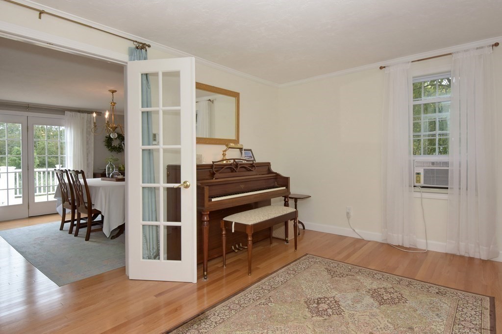 17 Wallace Road Sturbridge, MA 01566 - Photo 19 of 40