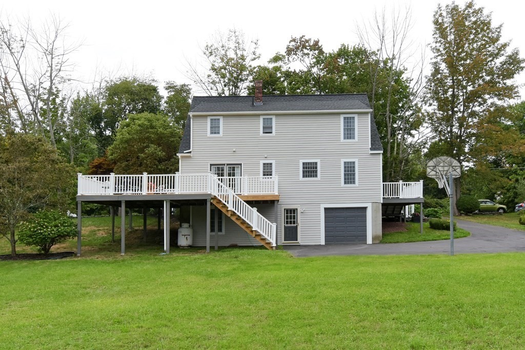 17 Wallace Road Sturbridge, MA 01566 - Photo 38 of 40