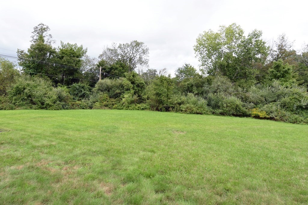 17 Wallace Road Sturbridge, MA 01566 - Photo 39 of 40