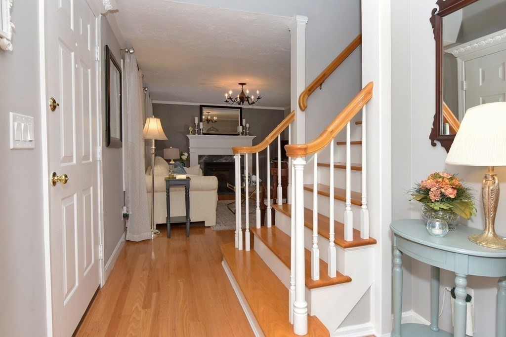 17 Wallace Road Sturbridge, MA 01566 - Photo 9 of 40