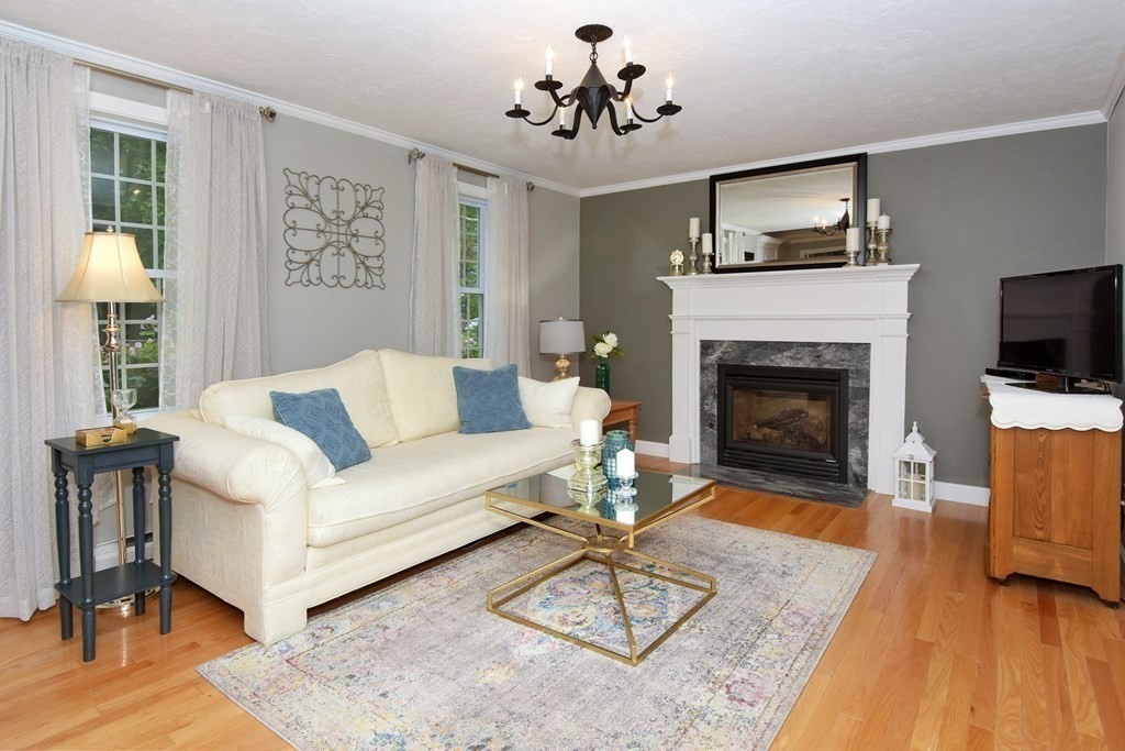 17 Wallace Road Sturbridge, MA 01566 - Photo 10 of 40