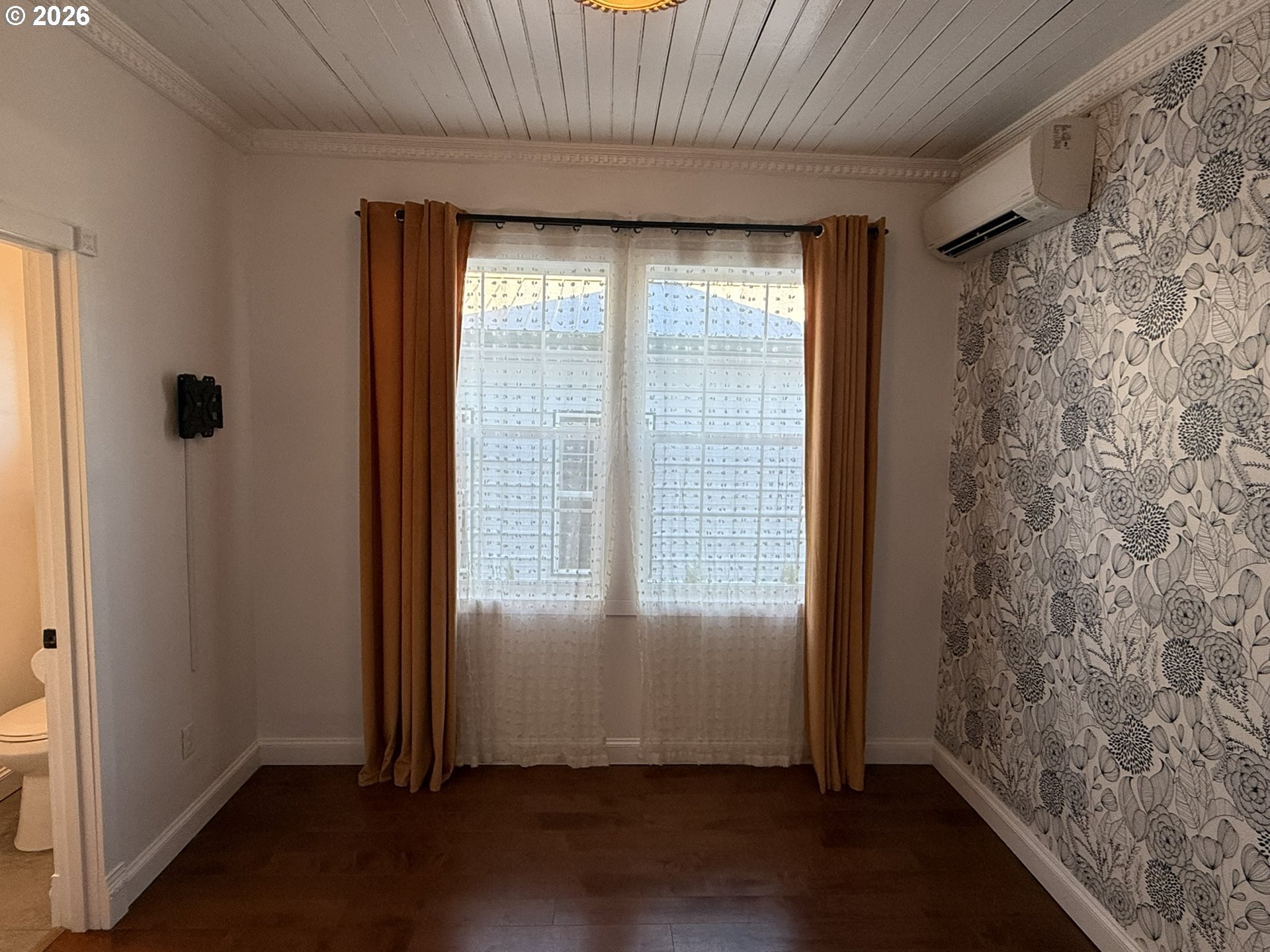 427 Date Street Drain, OR 97435 - Photo 33 of 47 Bedroom, Primary