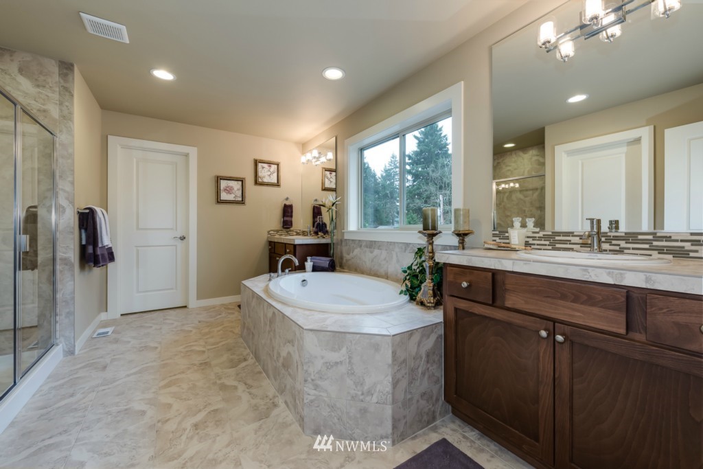 21928 37th Avenue Southeast Bothell, WA 98021 - Photo 17 of 21