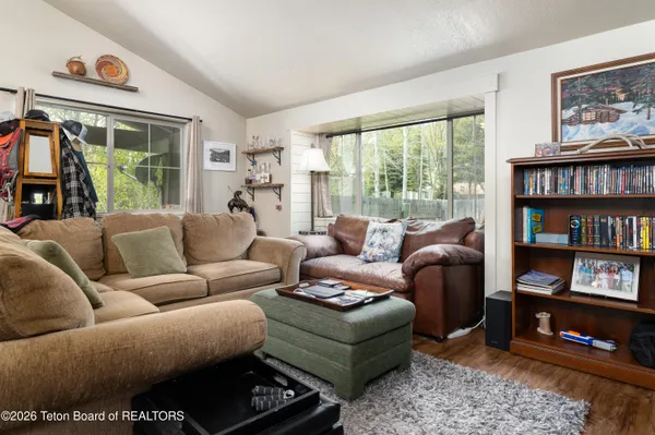 $1,429,500 | 1655 J-W Drive, Jackson, WY 83001