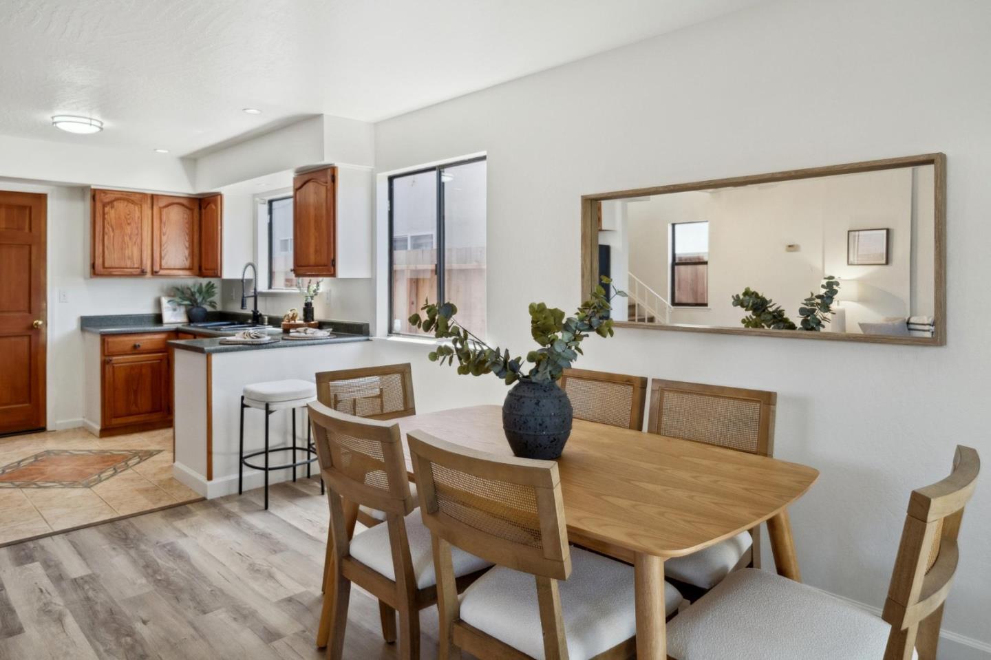 77 Montecito Avenue Pacifica, CA 94044 - Photo 6 of 23