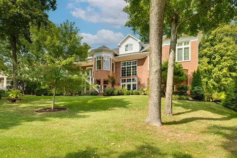 $2,695,000 | 8 Carmel Lane, Brentwood, TN 37027