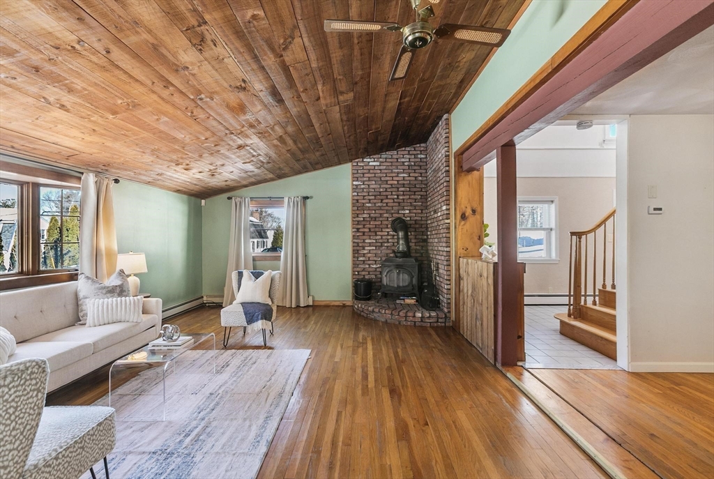 3 Rio Vista Street Billerica, MA 01862 - Photo 8 of 40