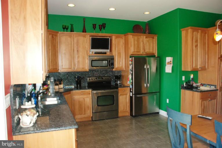 2 Jessie Road Harwood, MD 20776 - Photo 14 of 30 Kitchen