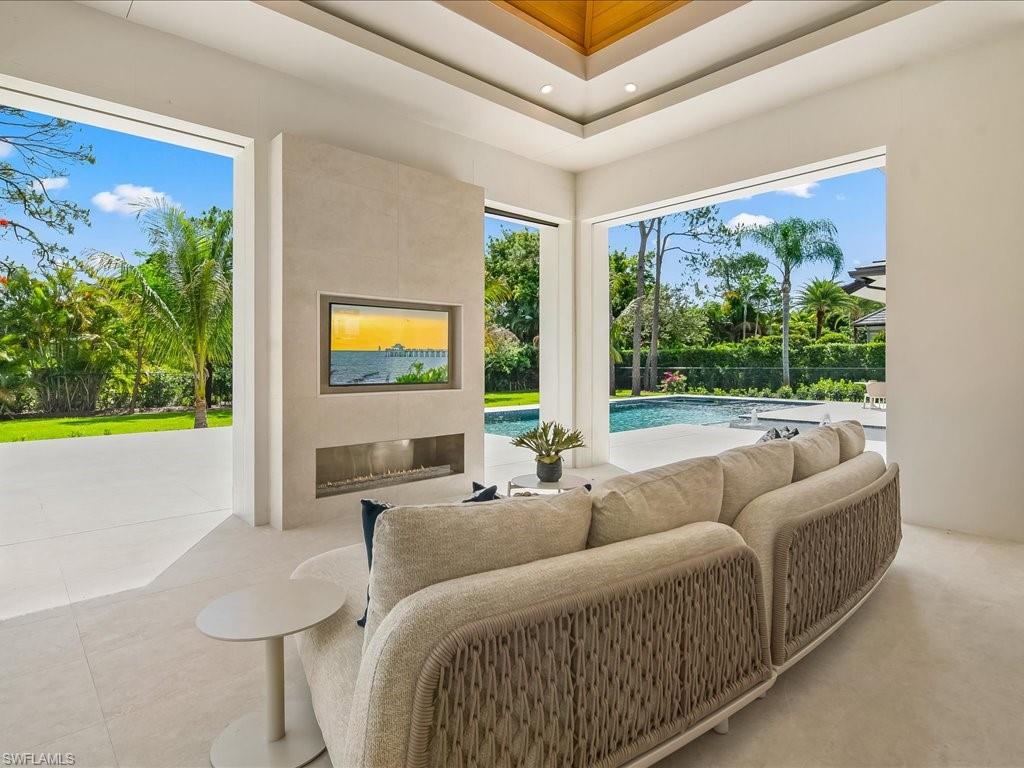 500 Ridge Drive Naples, FL 34108 - Photo 45 of 50