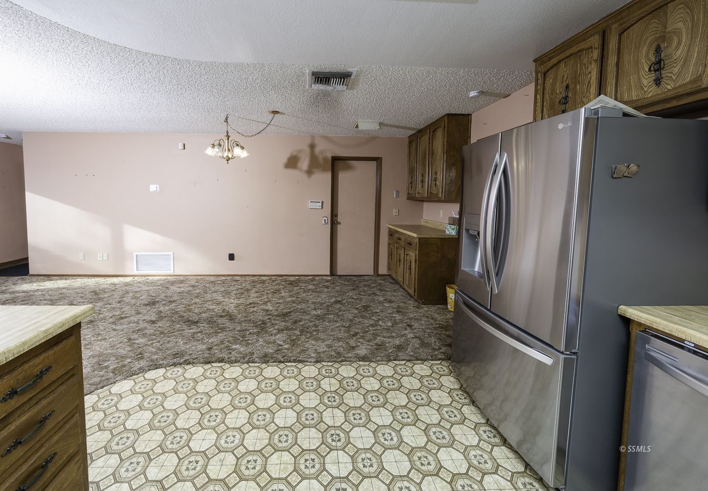 219 West Church Avenue Ridgecrest, CA 93555 - Photo 11 of 46