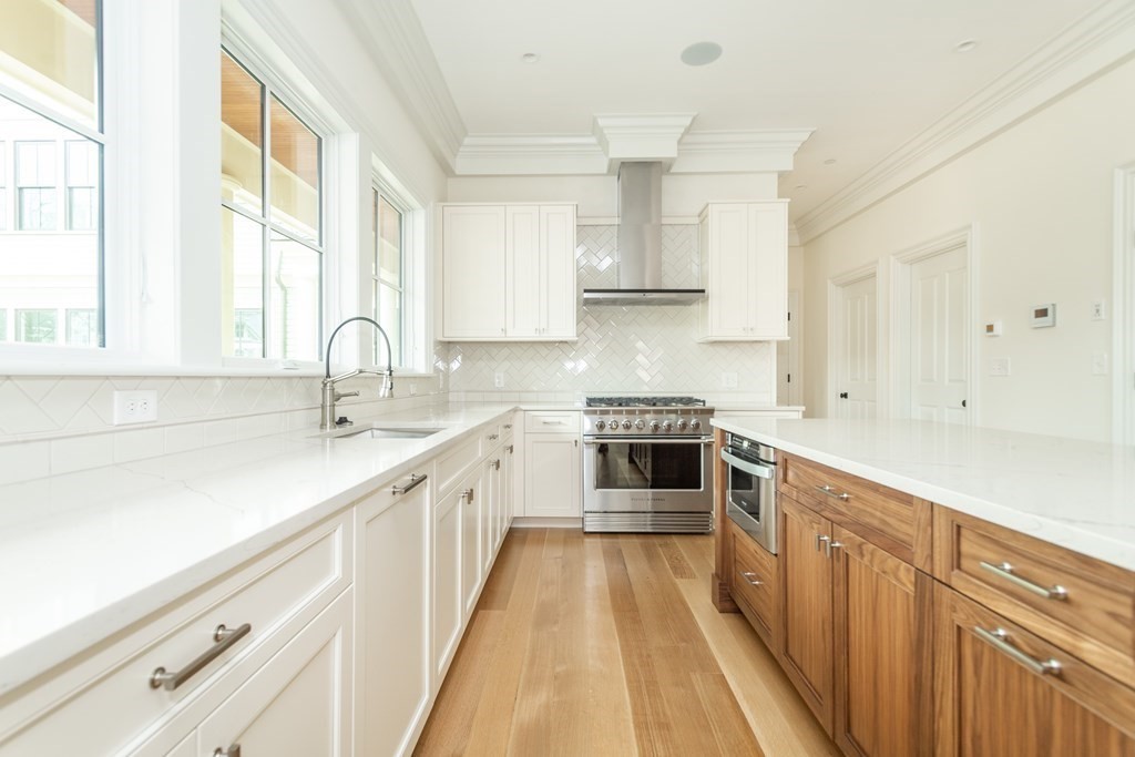 16 Everett Street, Unit 103 Boston, MA 02130 - Photo 2 of 11