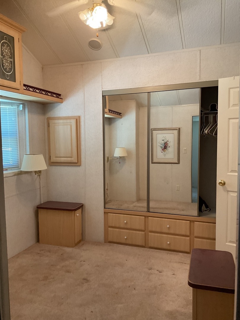 222 Rusty Scupper Lakemoor, IL 60051 - Photo 11 of 18