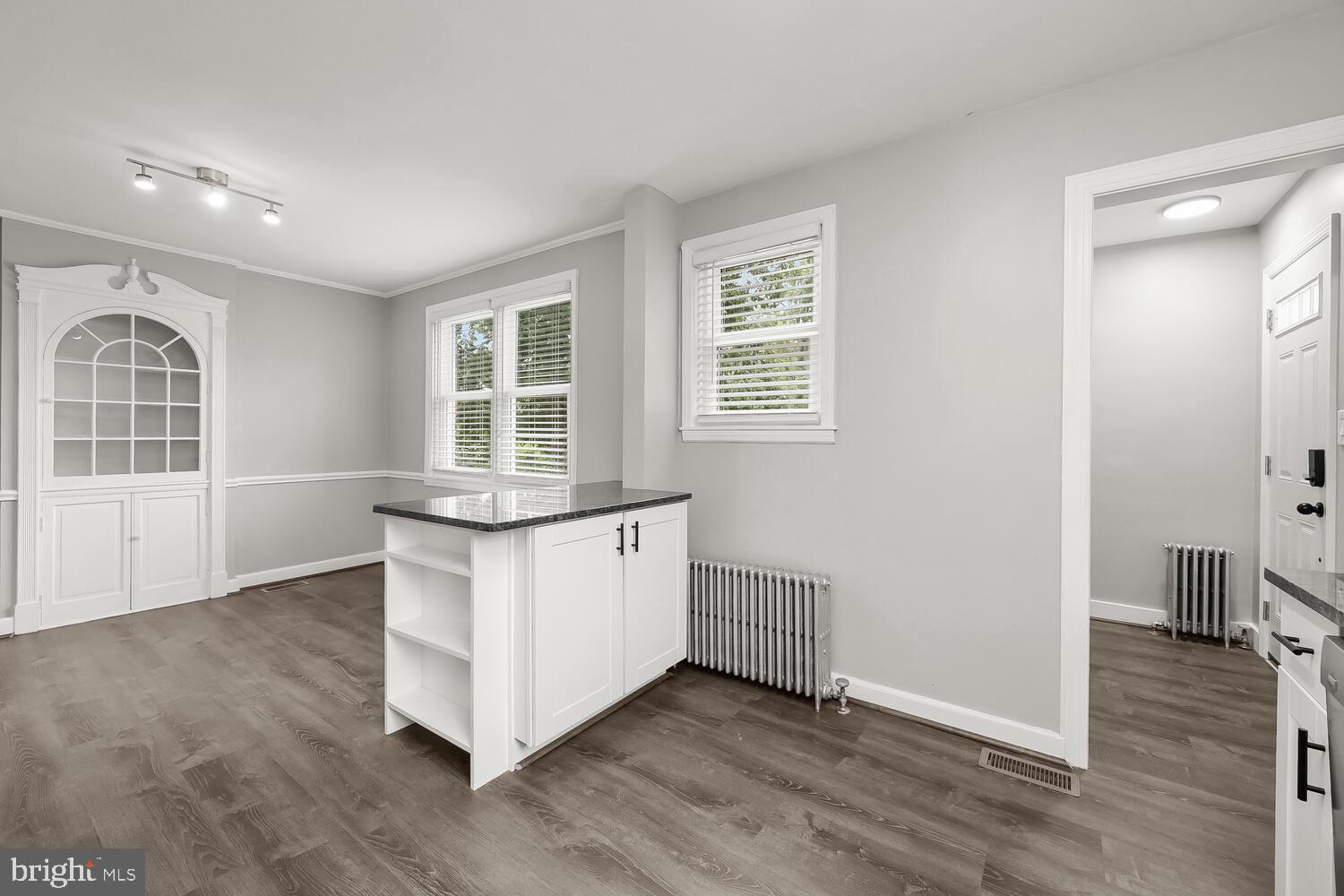 420 Hillen Road Towson, MD 21286 - Photo 15 of 60 Kitchen and Dining Area
