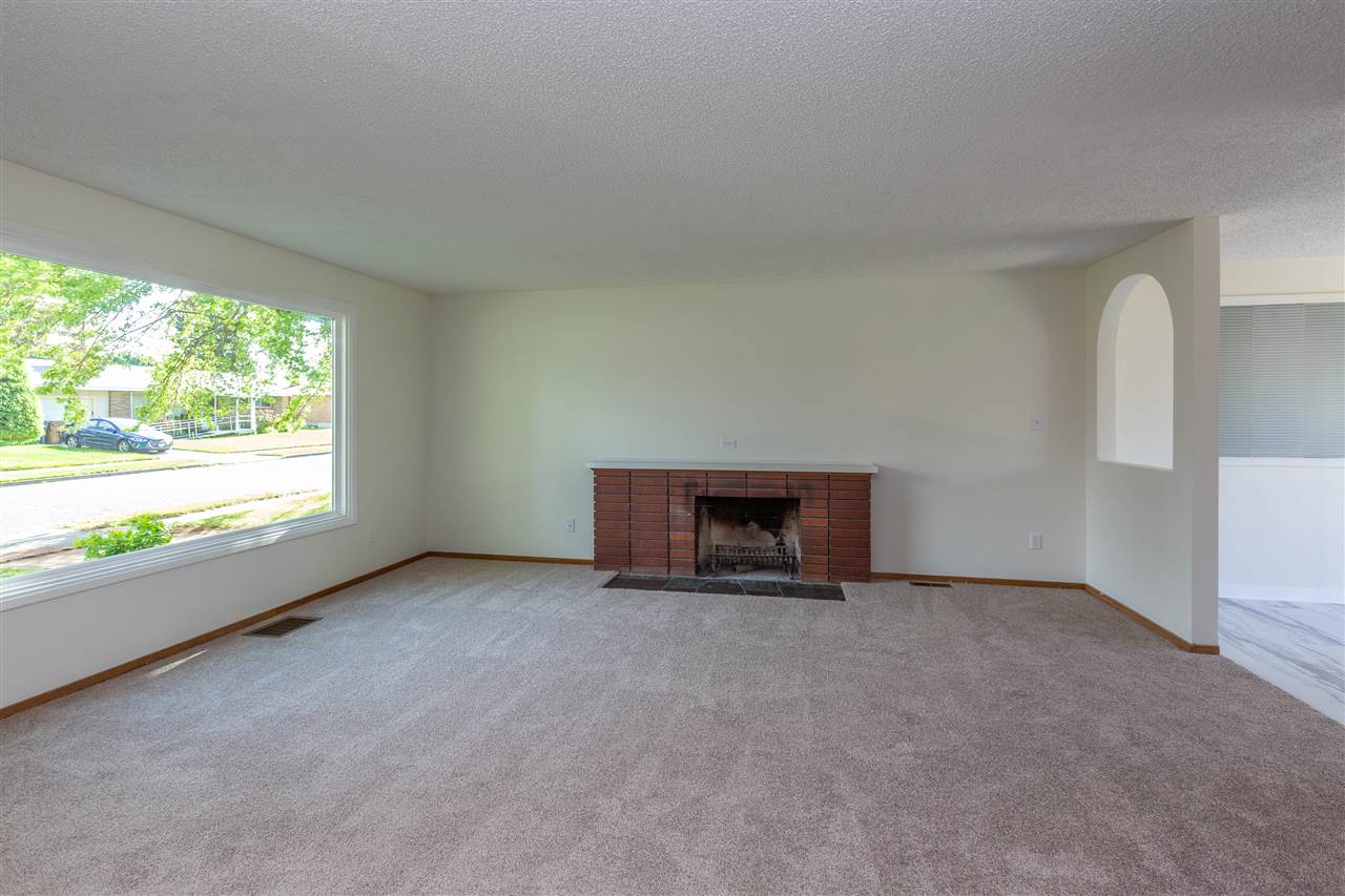 2934 West Decatur Avenue Spokane, WA 99205 - Photo 2 of 20 Gallery Image 2