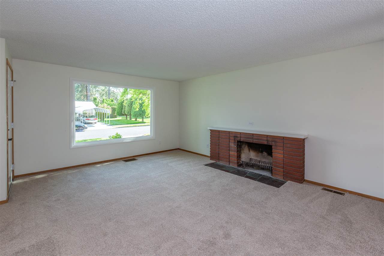 2934 West Decatur Avenue Spokane, WA 99205 - Photo 3 of 20 Gallery Image 3