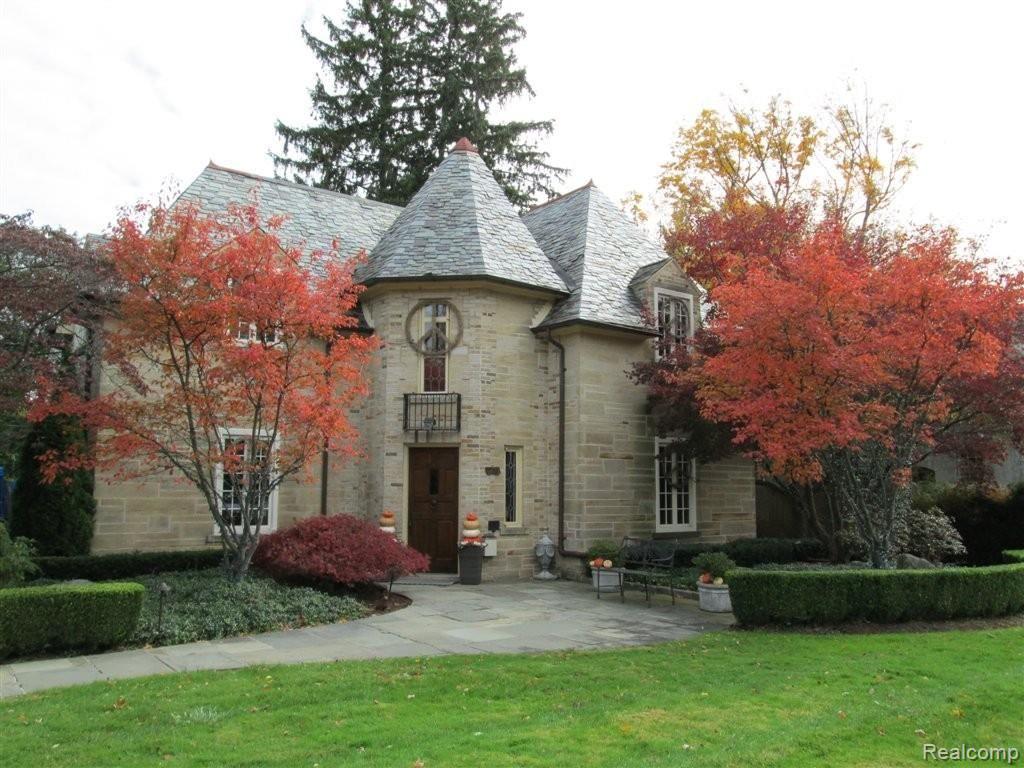 211 Aspen Road Birmingham, MI 48009 - Photo 2 of 22 Exterior