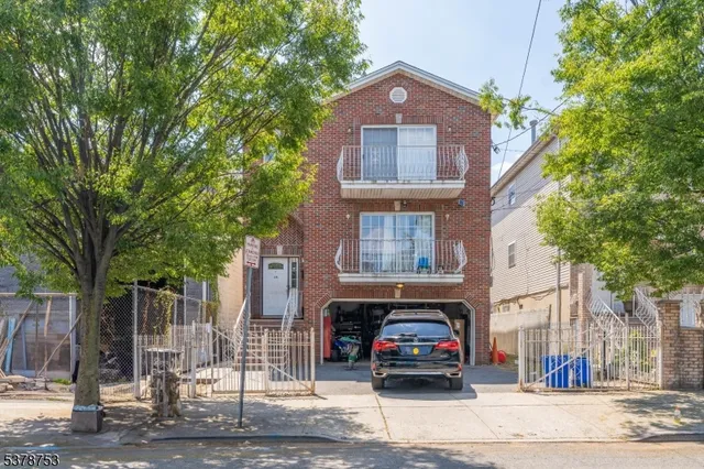 $850,000 | 28 Branford Street, Unit 3, Newark, NJ 07114