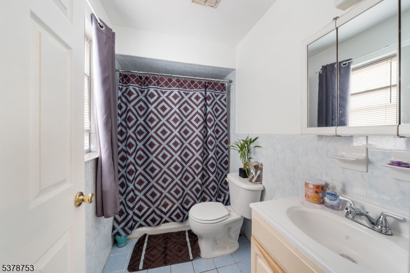 28 Branford Street, Unit 3 Newark, NJ 07114 - Photo 13 of 23