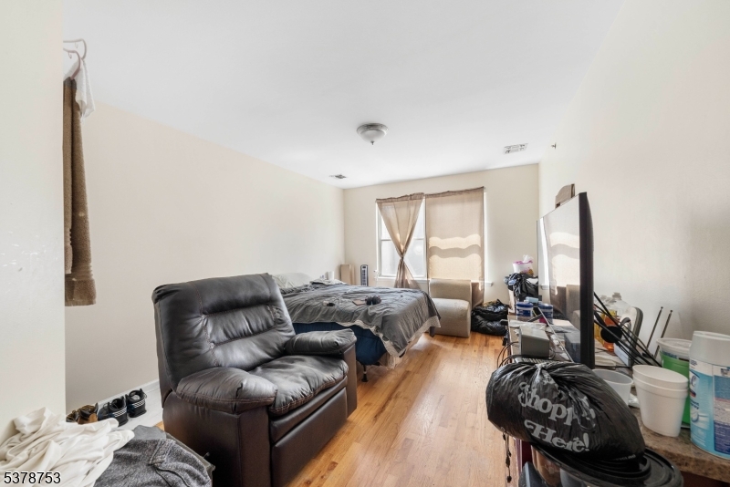 28 Branford Street, Unit 3 Newark, NJ 07114 - Photo 14 of 23