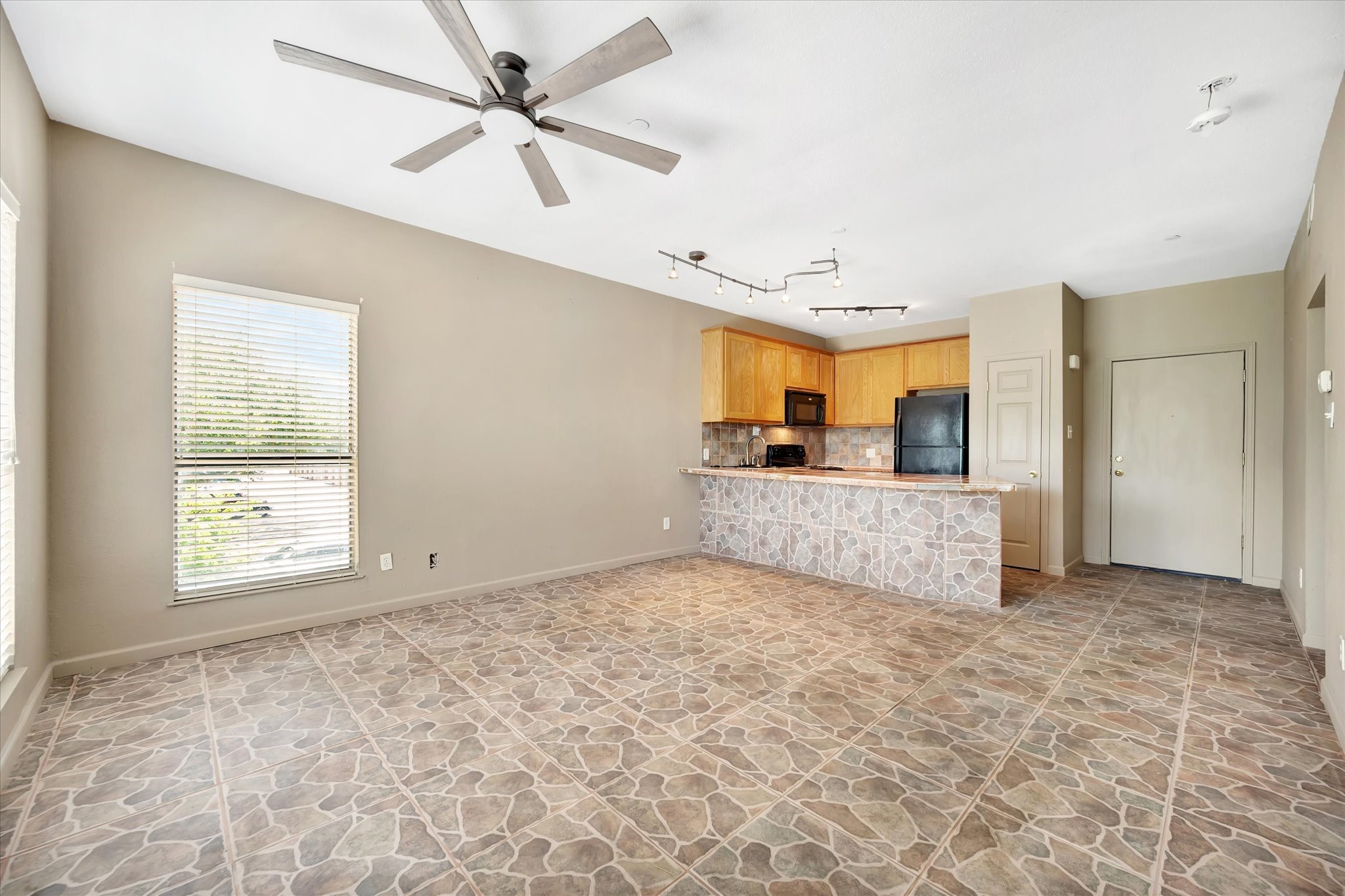 793 Davis Road, Unit 112 League City, TX 77573 - Photo 28 of 36 Gallery Image 28