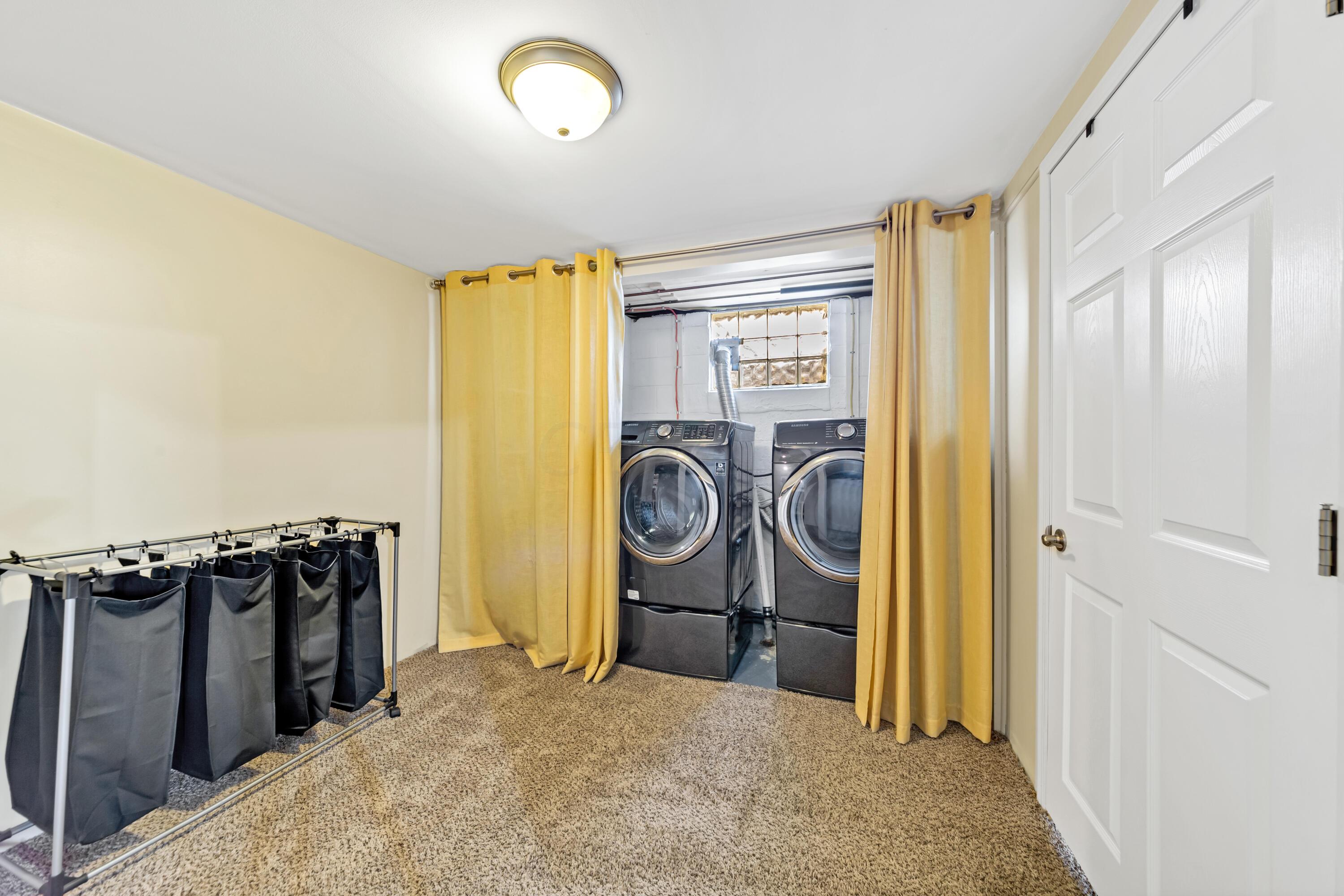 638 Garden Road Columbus, OH 43214 - Photo 35 of 45 Basement laundry Room