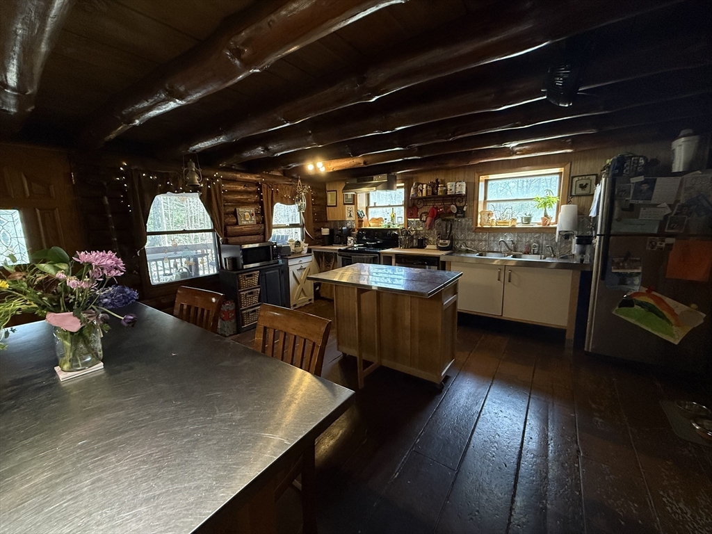 27 Morgan Road Hubbardston, MA 01452 - Photo 10 of 33 Gallery Image 10